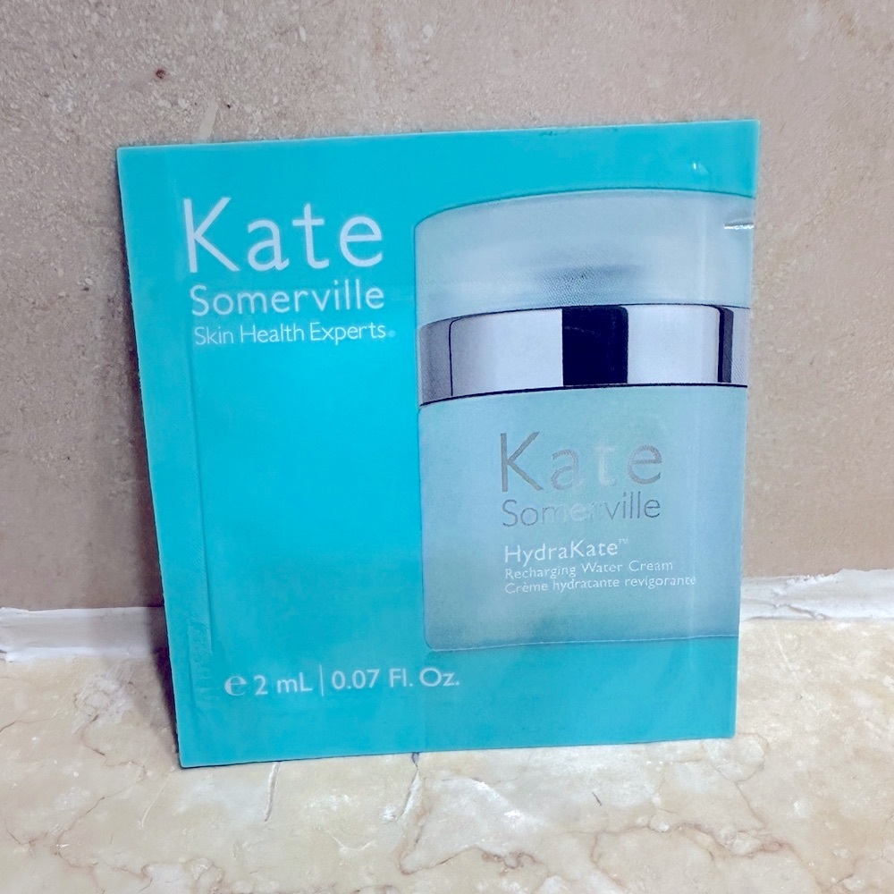 ⭐️5 for $10 Kate Somerville recharging water cream